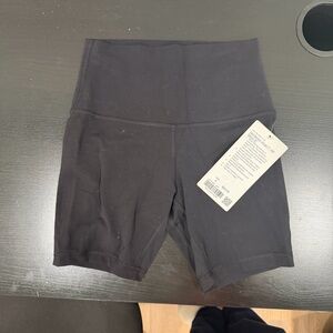Lululemon Align HR Short 6” Black Size 4 NWT